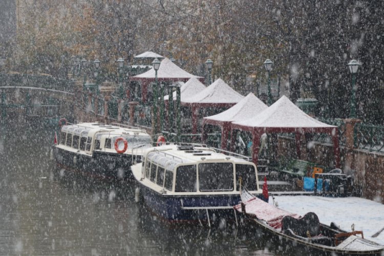 Eskişehir beyaza büründü