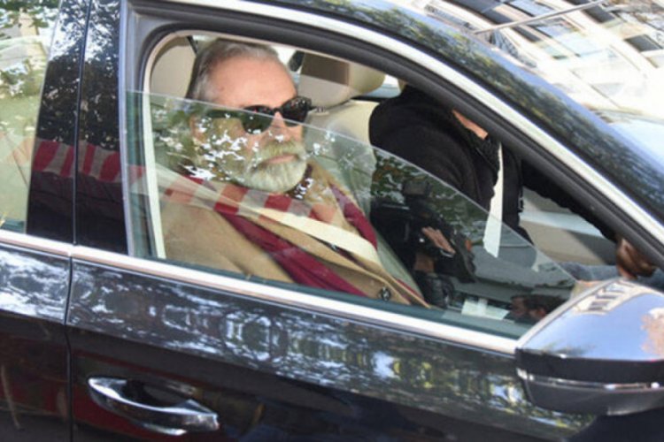 Haluk Bilginer hastaneden çıkarken görüntülendi
