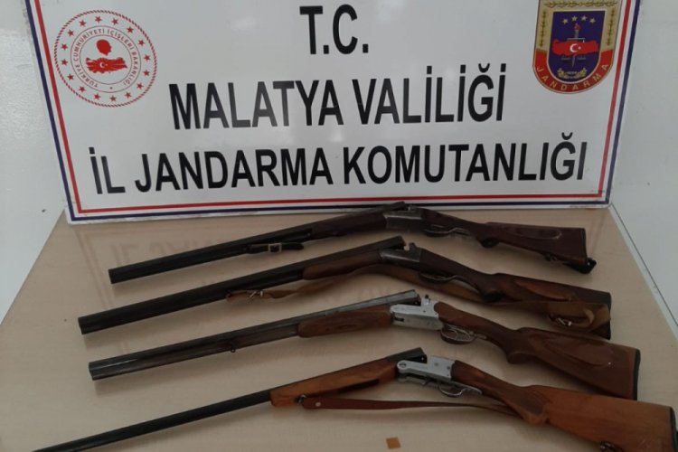 Ruhsatsız 4 Av Tüfeği ele geçirildi