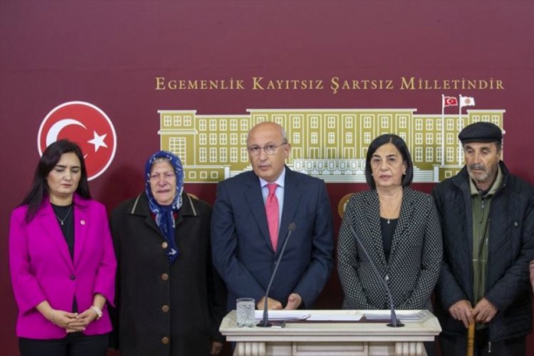 CHP'li Çakırözer, Ayşe Tuba'nın ailesiyle birlikte Meclis'ten seslendi