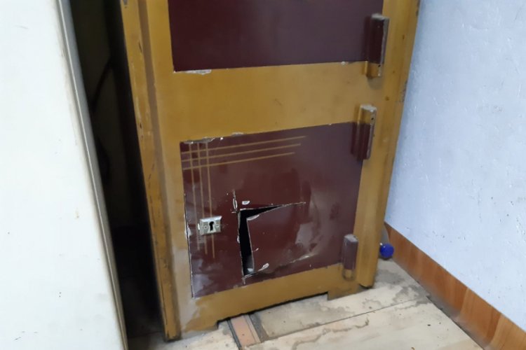 Çaldığı 110 bin TL'yi samanlığa sakladı