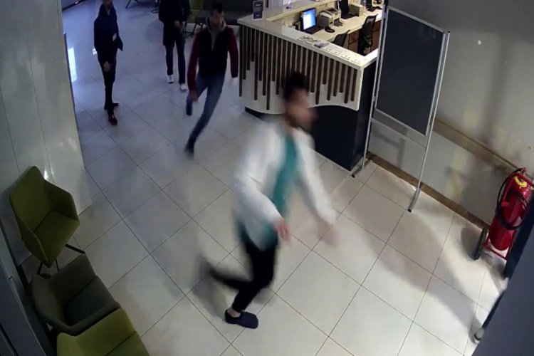 Hastanedeki saldırı kameraya yansıdı