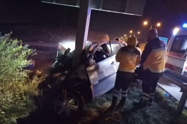 Bursa'da deniz astsubay otobandaki trafik kazasında hayatını kaybetti