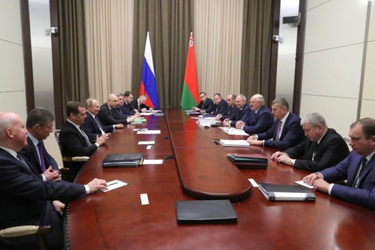 Putin ve Lukaşenko'dan 5 buçuk saatlik gaz pazarlığı