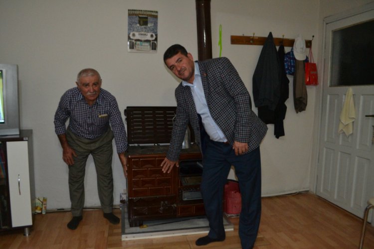 Bursalı emekli öğretmen sobayı kombiye çevirdi
