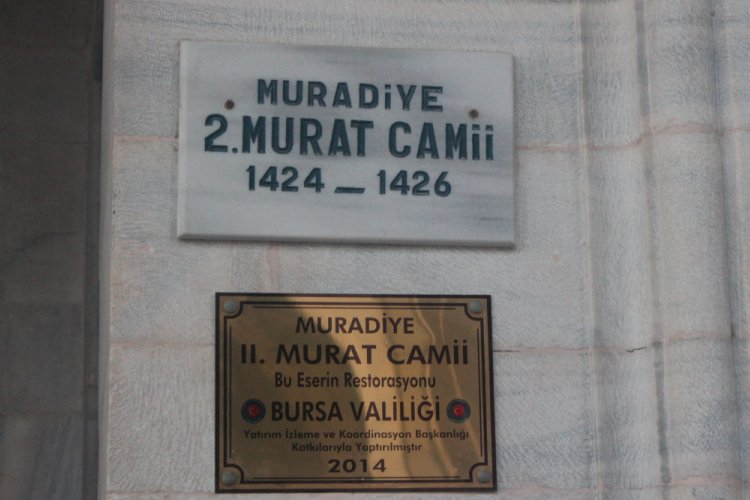 Bursa'da Muradiye Külliyesi'nin otopark sorunu turizme darbe vuruyor (ÖZEL HABER)