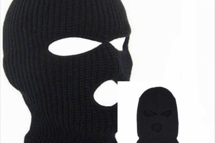 Kar maskeleriyle silahlı soygun yaptılar