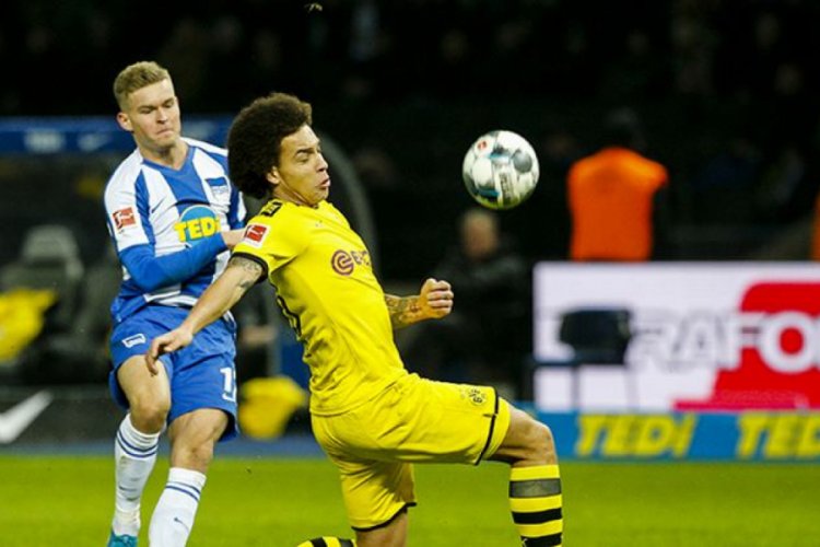 Axel Witsel ilk yarıyı kapattı