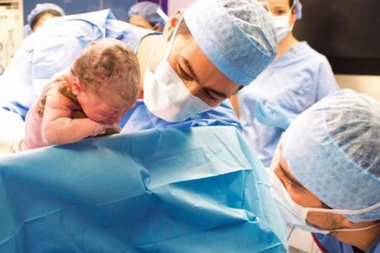 İbrahim Çelikkol'un oğlunun fotoğrafları paylaştı
