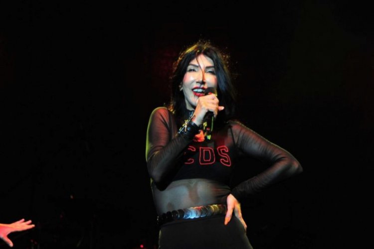 Hande Yener: Allah razı olsun rapçilerden, pop müziği yendiler