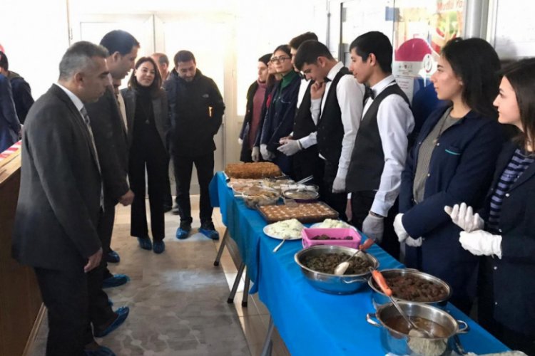 Yöresel yemeklerini tanıttılar