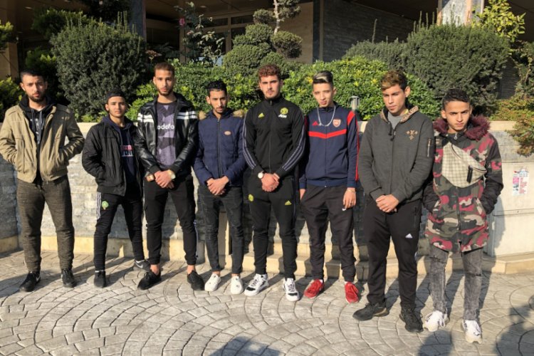 Futbolcu olmak hayaliyle geldikleri Türkiye'de dolandırıldılar
