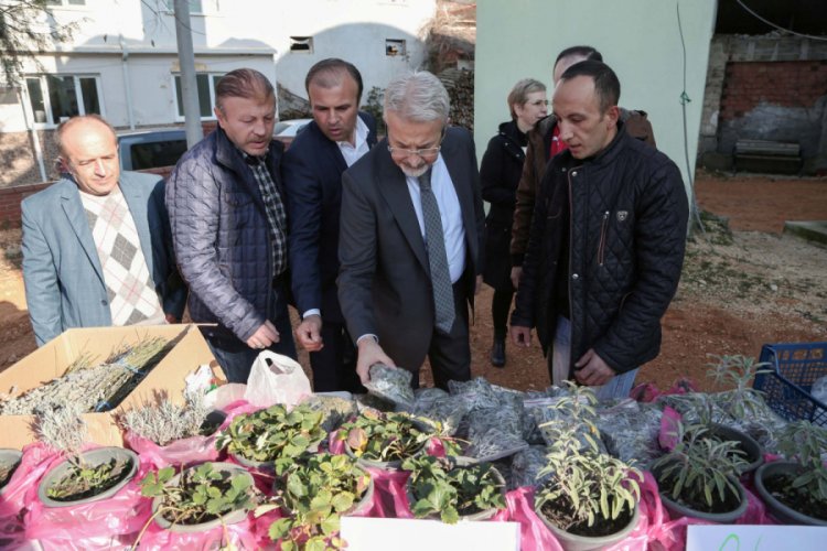 Bursa'da Toprak Ana Günü'nde üreten köylüye destek çağrısı