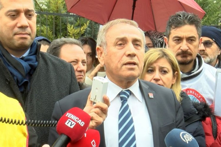 CHP'li Kaya, ücretlerin ödenmediği okulun yönetimiyle görüştü