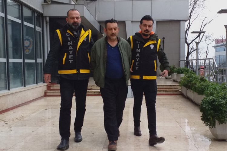 Bursa'da kargo yalanıyla tuzağa düşürdüğü eşini öldüren kocaya iyi hal ve tahrik indirimi