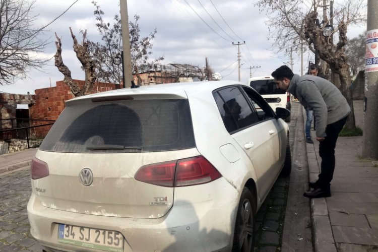 Namaz kılarken telefon ve tabletini çaldılar