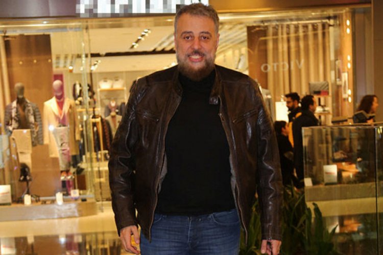 Hamdi Alkan'dan eşine sürpriz