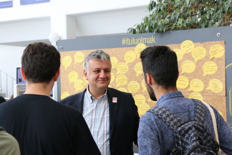 ''Maaşlar ödenince birbirimize sarıldık''