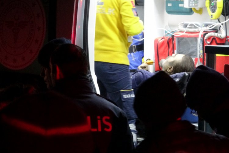 Elektrik sobası binayı yaktı: 1 yaralı
