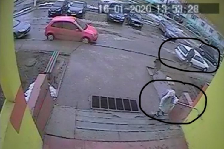 Küçük kızı zekası tacizciden kurtardı