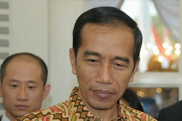 Widodo'dan Endonezya'da 'yeni tip koronavirüse karşı tedbirlerin artırılması' talimatı