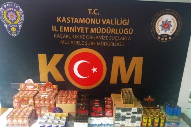 Ekipler, cinsel içerikli ürünlere yönelik operasyon gerçekleştirdi
