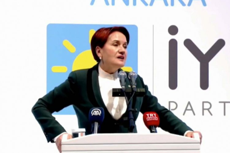 Akşener: ''Deprem yüreğimizi yaktı''