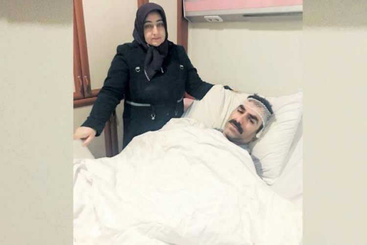 Enkazdan çıkarılan baba: 'Eşim ve çocuğum gözümün önünde öldü'