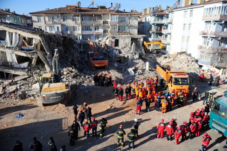 Elazığ'da can kaybı 41'e yükseldi