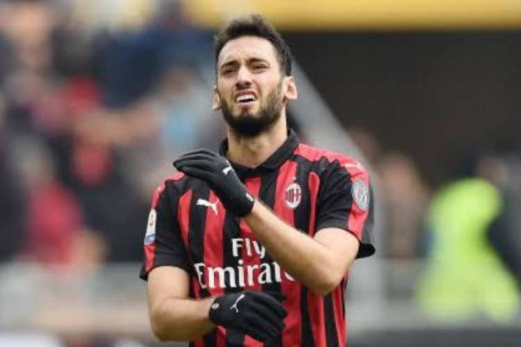 Çalhanoğlu, İtalya Kupası'nda Milan'ı yarı finale taşıdı