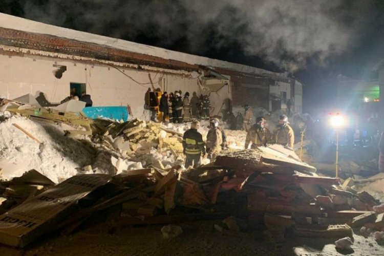 Rusya'da gece kulübünün çatısı çöktü: 2 ölü, 5 yaralı