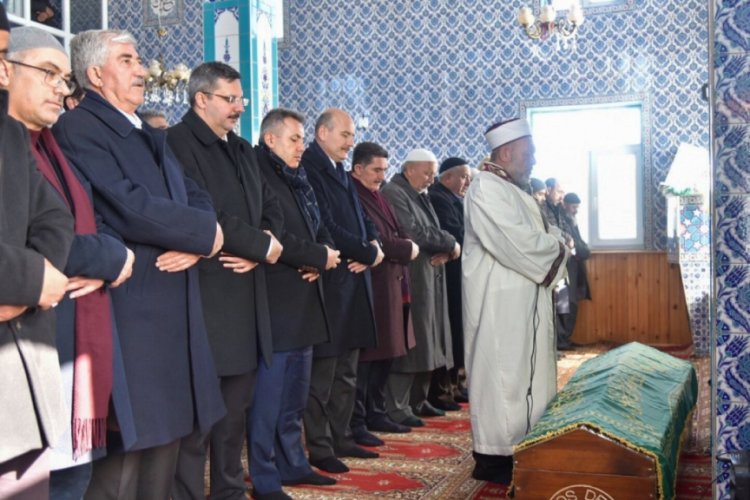 İçişleri Bakanı Soylu, Ağrı'da cenaze namazına katıldı