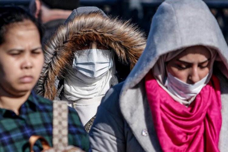 İstanbul'da virüs için vatandaşlar maskeli önlem aldı
