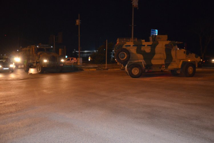 Reyhanlı sınırına askeri araç takviyesi