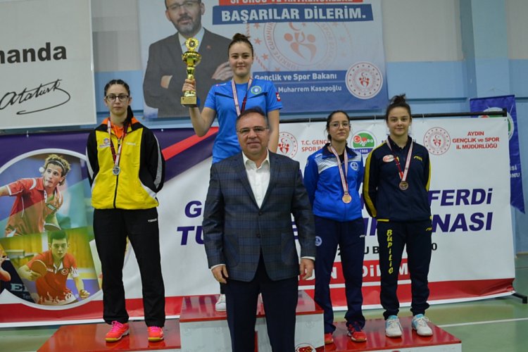 Türkiye Gençler Takım ve Ferdi Masa Tenisi Şampiyonası sona erdi