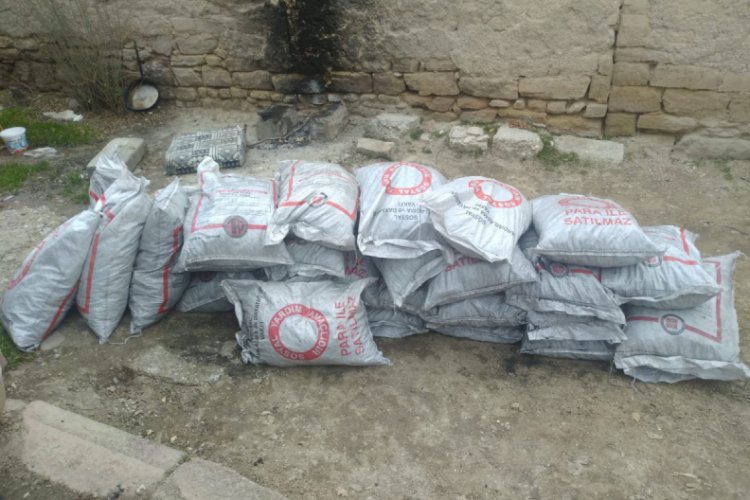 Ücretsiz dağıtılan kömürleri çalıp, satan 2 kişi tutuklandı