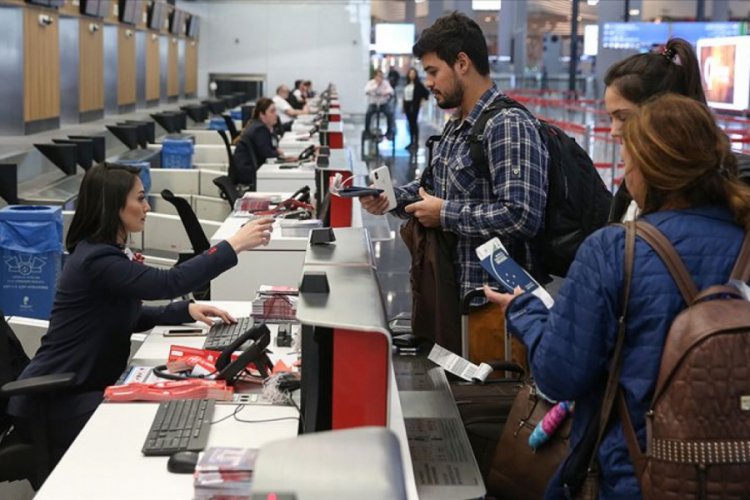Hava yoluyla taşınan yolcu sayısı ocakta 14 milyona yaklaştı