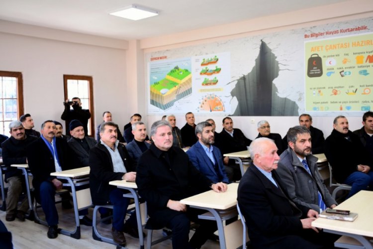 Milletvekili ve muhtarlara deprem eğitimi verildi