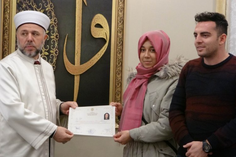 Alman kadın Müslüman oldu, Ayşe ismini aldı