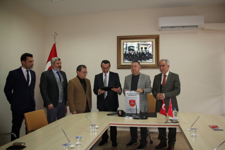TSK'ya bağış yapan okula bronz madalya verildi