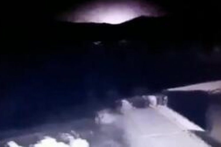 Trafo bomba gibi patladı