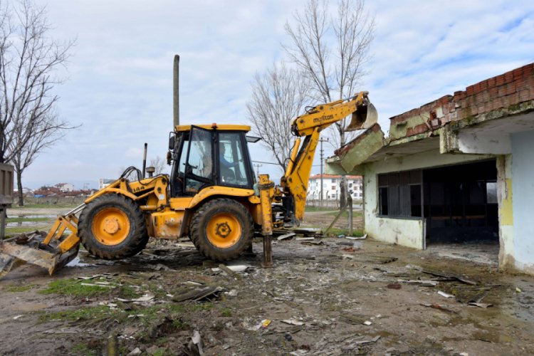 Bursa Yenişehir Biber Pazarı yıkılıyor