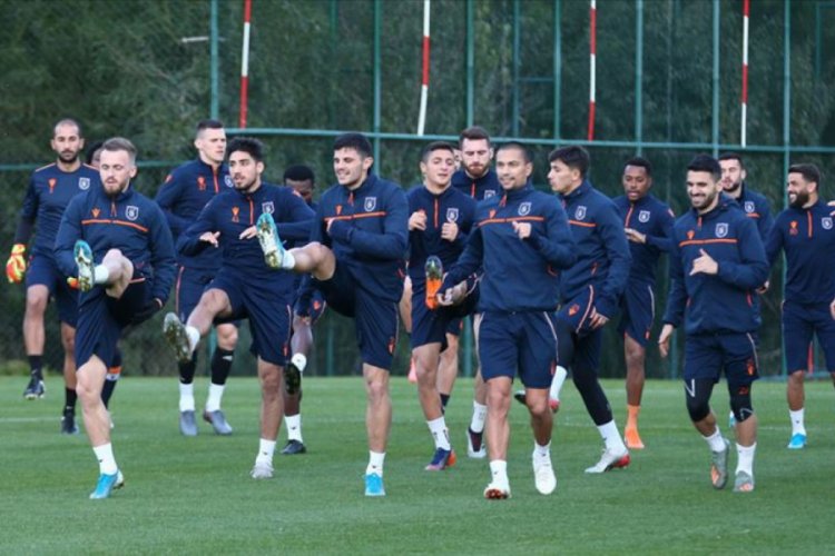 Medipol Başakşehir haftanın açılış maçında Beşiktaş'ı konuk ediyor