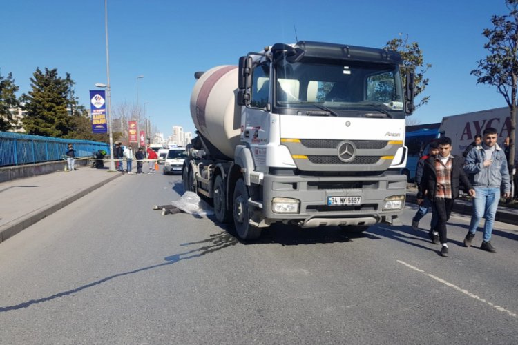 Beton mikserinin altında can verdi