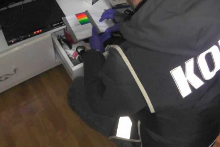 Eskişehir'de kredi vaadiyle dolandırıcılığa 8 gözaltı