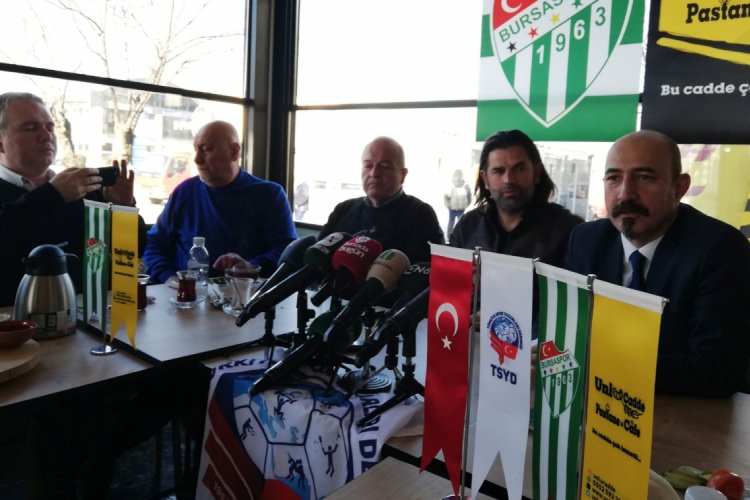Bursaspor Teknik Direktörü Üzülmez: ''Adana Demirspor maçında sabırlı olmamız gerekiyor''