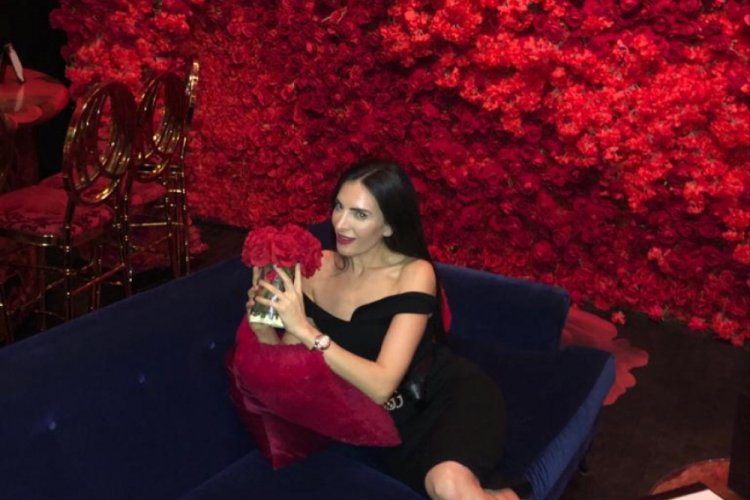 Giselle Tavilson'dan Sevgililer Günü pozu: Demi Moore'a benzetildi