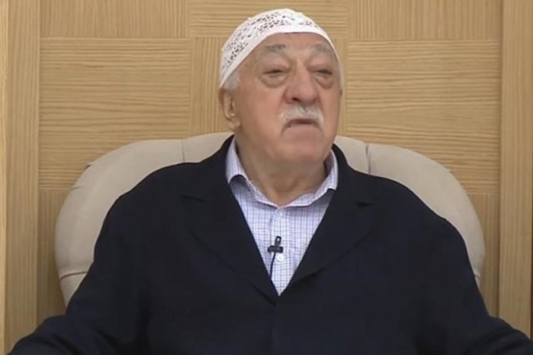 'Gaybubet evleri'ne baskın: Himmet parası, altın ve FETÖ imzalı saatler...
