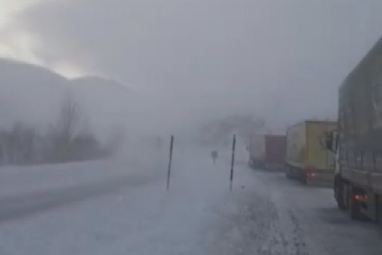 Kayseri karayolunda çığ tehlikesi!