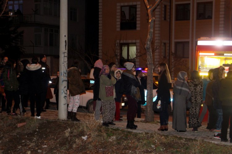 Fişte unutulan ütü yangına enden oldu